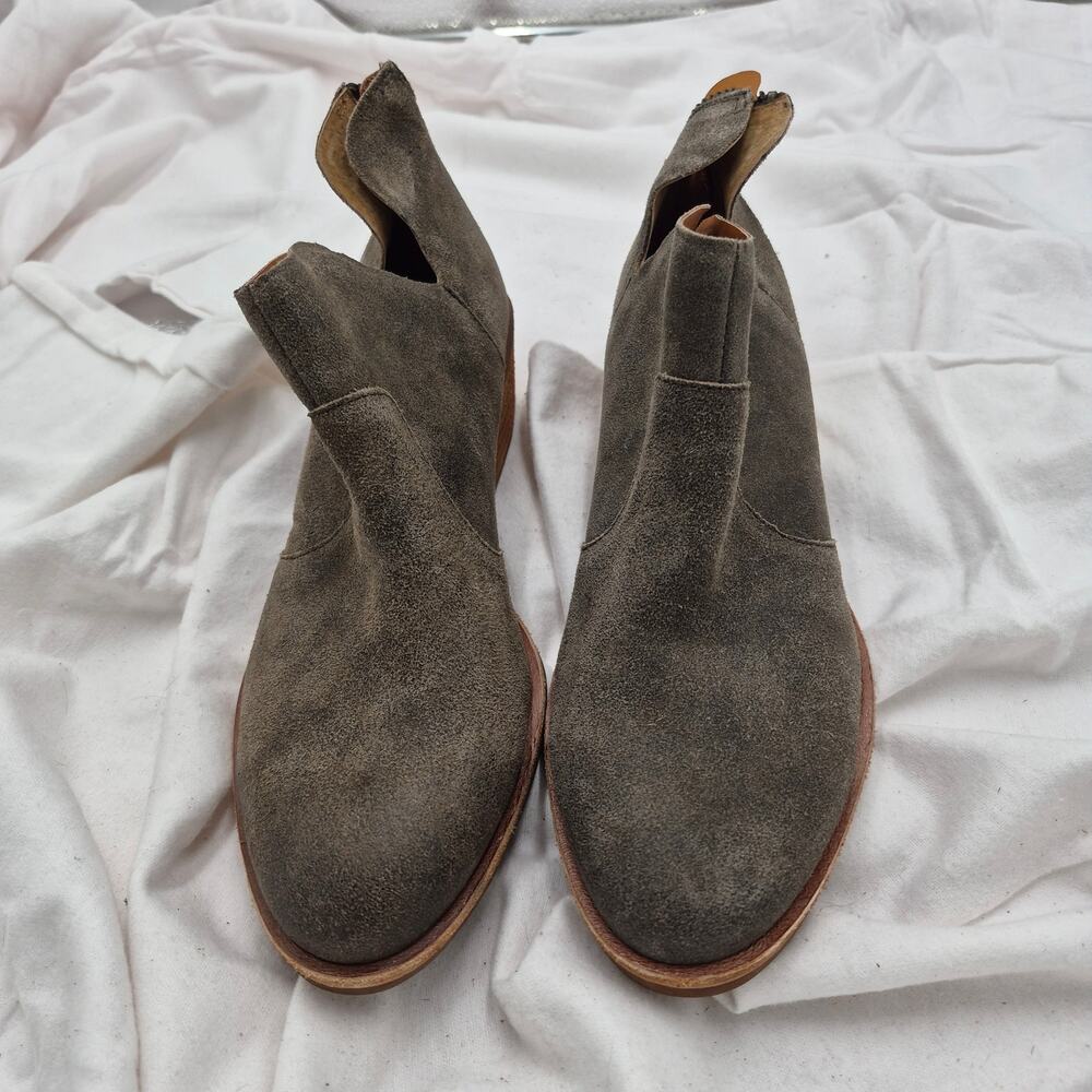 NEW Kork-Ease Skye heeled ankle booties gray distressed suede leather size 6.5 - Picture 4 of 7